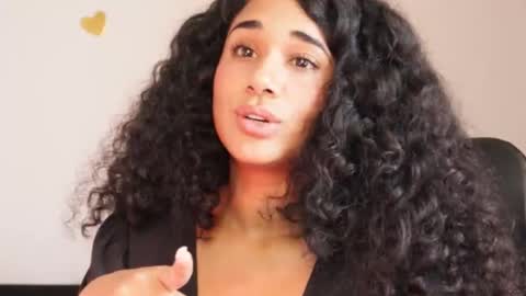 You want to talk to me more personal follow me in My Channel VIP  50 the discount       online show from January 12, 2025, 8:25 pm