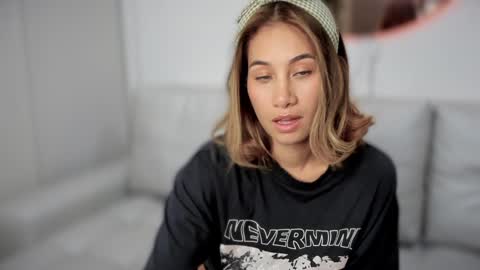 brisa  s online show from January 14, 2025, 2:19 am