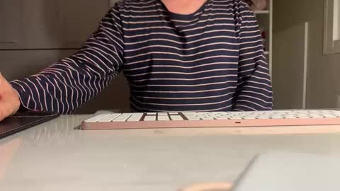 SPA ENG online show from March 1, 2026, 5:42 am