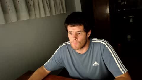 Snapshot of spanishboytenerife chatting on February 2, 2025, 12:40 am spanish online show from February 2, 2025, 12:40 am