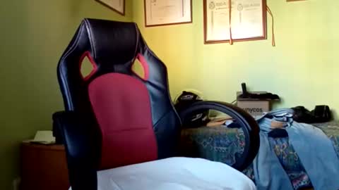 Manu  online show from January 15, 2025, 12:15 pm