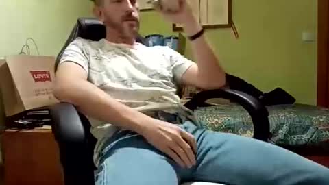 Manu  online show from October 19, 2025, 8:31 pm