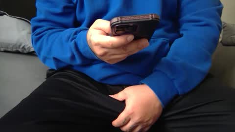 Snapshot of sparehamster chatting on November 17, 2025, 1:28 pm sparehamster online show from November 17, 2025, 1:28 pm