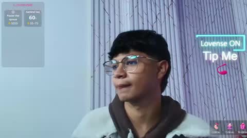 spark_tay online show from May 31, 2026, 3:04 am