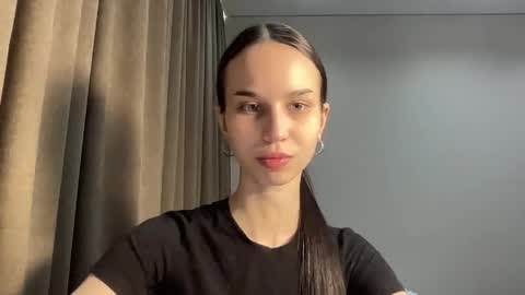 Christina online show from April 3, 2026, 8:51 pm