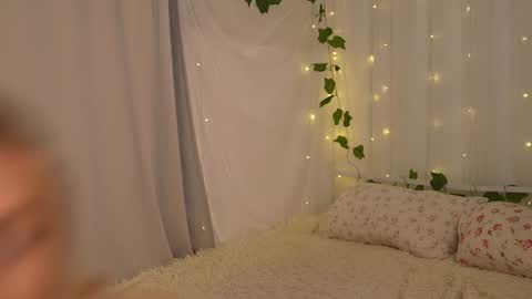 Snapshot of sparks__daisy chatting on January 23, 2025, 12:30 pm DAISY online show from January 23, 2025, 12:30 pm