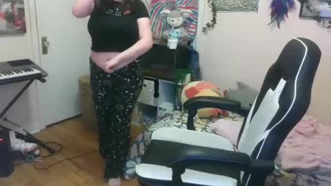 Snapshot of spawnofademon chatting on February 1, 2025, 8:39 am spawnofademon online show from February 1, 2025, 8:39 am