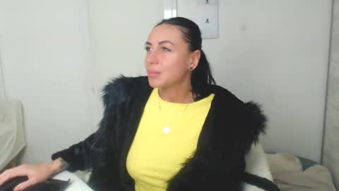 Carla online show from February 17, 2025, 7:42 pm