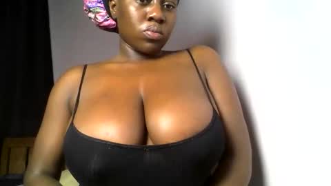Snapshot of spicy_cherrie chatting on April 3, 2026, 8:45 am cherrie online show from April 3, 2026, 8:45 am