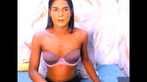 spicybarbie4u online show from April 2, 2026, 5:43 pm