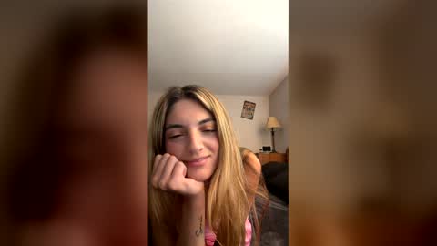 Snapshot of spicydiamond23 chatting on May 29, 2026, 10:19 pm spicydiamond23 online show from May 29, 2026, 10:19 pm