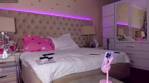 Snapshot of spicygirls chatting on April 2, 2026, 6:00 am Alicia online show from April 2, 2026, 6:00 am