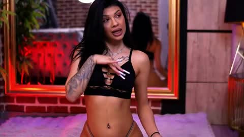 spicyleyla online show from April 18, 2026, 7:07 pm