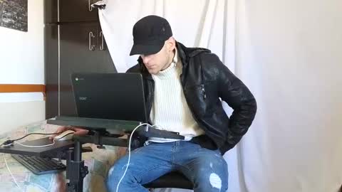 Marco. When Im offline you can view premium content in bio online show from February 7, 2025, 8:55 am