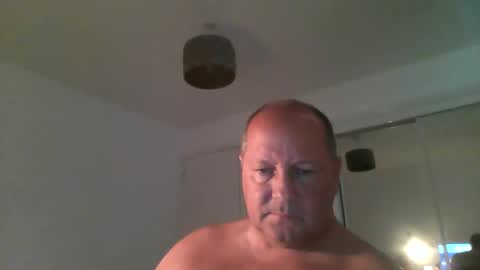 Snapshot of spidey1051a chatting on June 5, 2026, 11:27 am spidey1051a online show from June 5, 2026, 11:27 am