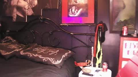 Daddy  His Splash Queen online show from December 17, 2025, 8:20 am