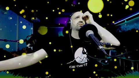 Snapshot of splivke chatting on April 11, 2026, 7:02 am Splivke online show from April 11, 2026, 7:02 am