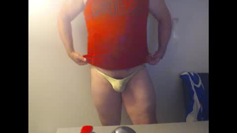 Snapshot of spndxslmr chatting on October 16, 2025, 10:38 am musclegrowthfantasy online show from October 16, 2025, 10:38 am