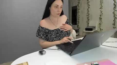 Snapshot of spoiled_lilit chatting on June 23, 2026, 9:13 pm Lilith online show from June 23, 2026, 9:13 pm
