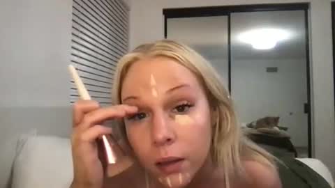 Snapshot of spoiledandspicy chatting on February 22, 2026, 9:52 am spoiledandspicy online show from February 22, 2026, 9:52 am