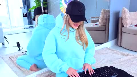 Anna online show from April 9, 2026, 10:20 am