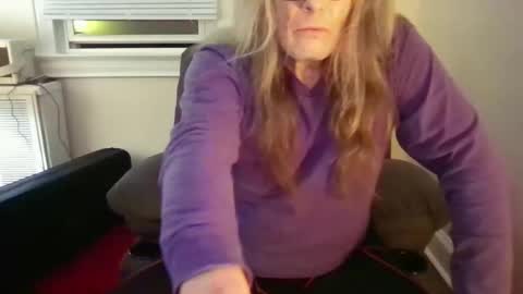 Snapshot of spunslut212 chatting on March 1, 2026, 9:55 am spunslut212 online show from March 1, 2026, 9:55 am