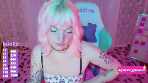 squeezypeach online show from September 25, 2025, 10:35 pm