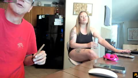 Snapshot of squirt_vip_room chatting on May 8, 2026, 12:38 am Roxy Day Mossimo Knight online show from May 8, 2026, 12:38 am