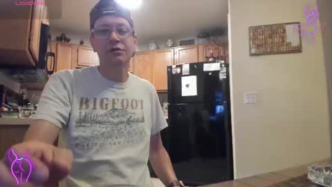 Snapshot of squirt_vip_room chatting on June 8, 2026, 4:24 am Roxy Day Mossimo Knight online show from June 8, 2026, 4:24 am