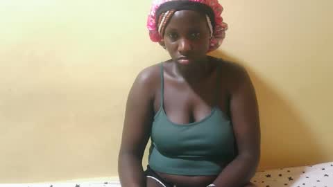 Snapshot of squirtypussie chatting on April 15, 2026, 7:26 am squirtypussie online show from April 15, 2026, 7:26 am