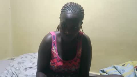 Snapshot of squirtypussie chatting on May 17, 2026, 7:17 am squirtypussie online show from May 17, 2026, 7:17 am