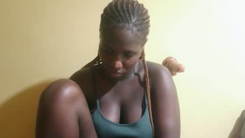 Snapshot of squirtypussie chatting on May 26, 2026, 7:59 am squirtypussie online show from May 26, 2026, 7:59 am