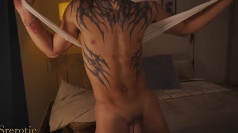 Matt     online show from November 30, 2025, 4:44 pm