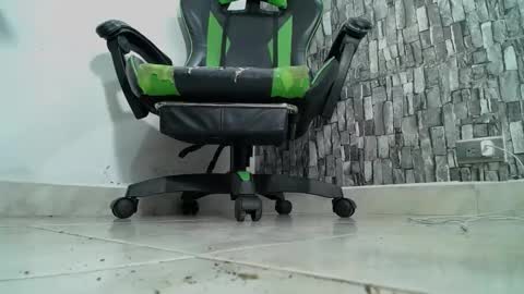 sr master cum its my old account online show from January 13, 2025, 4:18 am