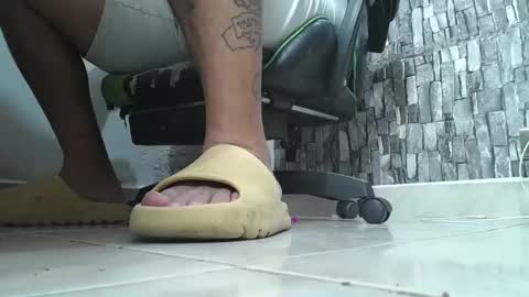 sr master cum its my old account online show from September 25, 2025, 2:15 am