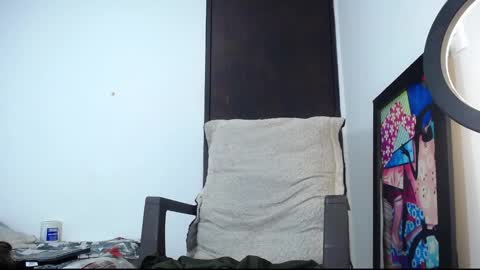 Snapshot of srta_fox chatting on October 4, 2025, 8:12 am Srta. Fox online show from October 4, 2025, 8:12 am
