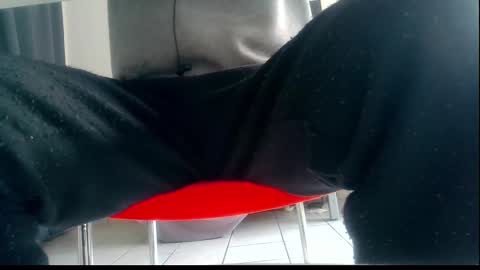 Snapshot of ssenzo chatting on February 9, 2025, 4:29 pm ssenzo online show from February 9, 2025, 4:29 pm