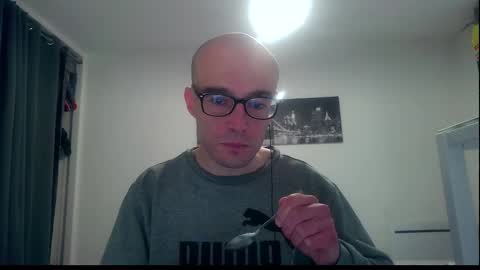 Snapshot of ssenzo chatting on February 11, 2025, 8:05 am ssenzo online show from February 11, 2025, 8:05 am