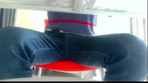 Snapshot of ssenzo chatting on February 26, 2025, 11:41 am ssenzo online show from February 26, 2025, 11:41 am