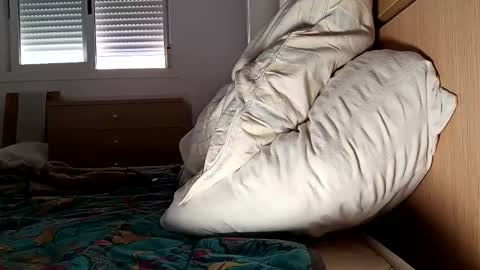 St Amor online show from September 13, 2025, 7:08 am