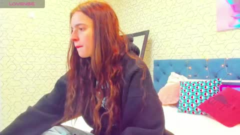 Stacey GMT5 Mo Tu We Th Fr Sa 3am -10am online show from December 20, 2024, 1:25 am