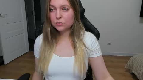 Stacy  online show from February 4, 2026, 3:29 pm