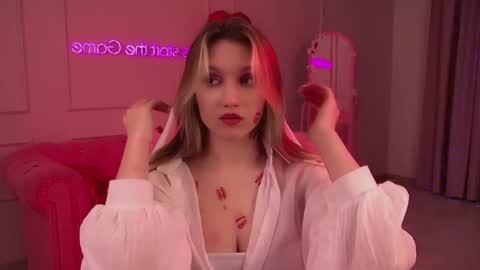 StacyEvances online show from February 14, 2026, 9:44 pm