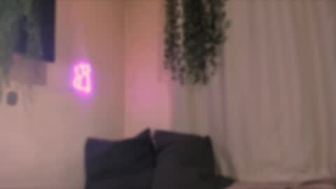 stacyloveforu online show from April 12, 2026, 12:37 am