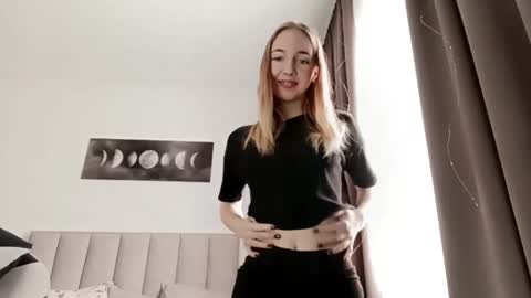 Snapshot of stacyscholle chatting on February 25, 2026, 6:12 am Mila online show from February 25, 2026, 6:12 am