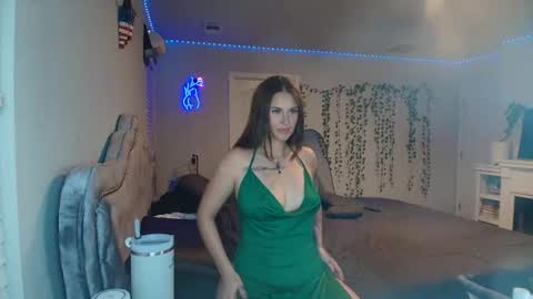 Hannah Lee online show from November 14, 2025, 1:04 am