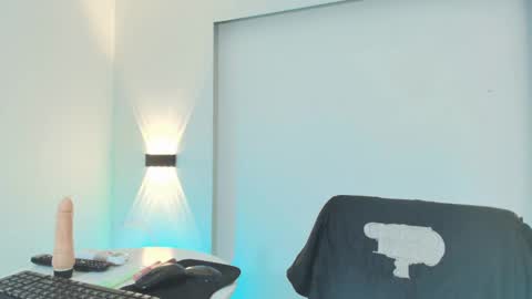 Snapshot of staicyadams chatting on October 2, 2025, 12:01 pm Staicy Adams online show from October 2, 2025, 12:01 pm