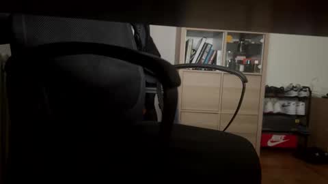 Snapshot of stang_ chatting on September 10, 2025, 7:03 pm stang_ online show from September 10, 2025, 7:03 pm