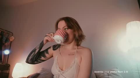 Kristina online show from November 25, 2025, 3:56 pm