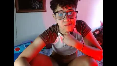 Snapshot of star_scar333 chatting on February 3, 2026, 4:23 pm Star Scar online show from February 3, 2026, 4:23 pm